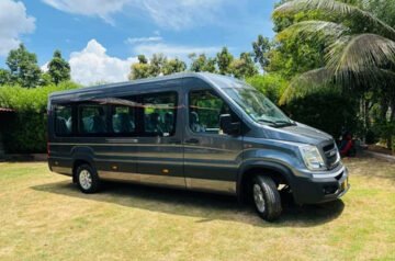 Force Urbania Rental in Delhi: Luxury & Ease for Your Journey